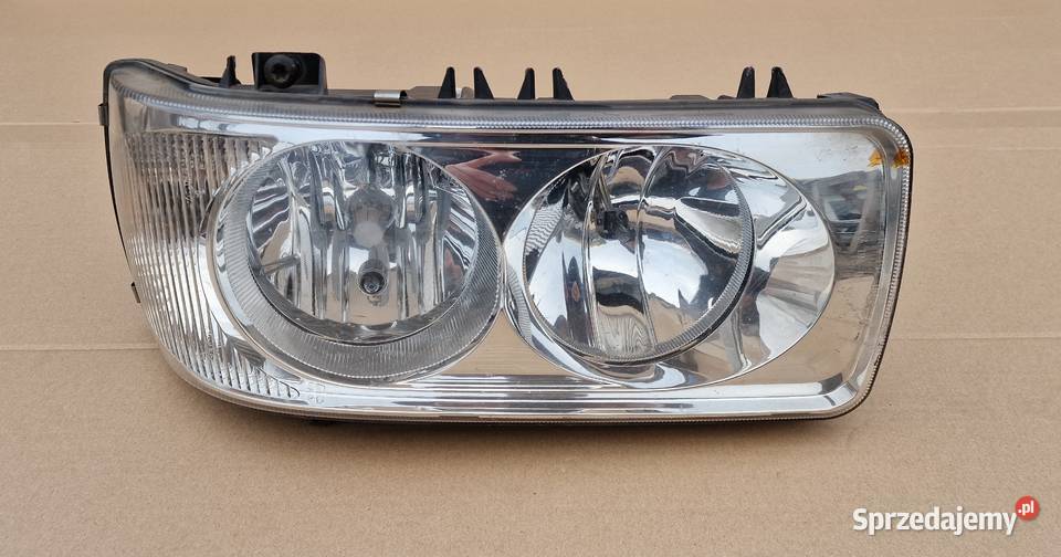 DAF XF LF REFLEKTOR PRAWY LAMPA PRAWA Bieleń