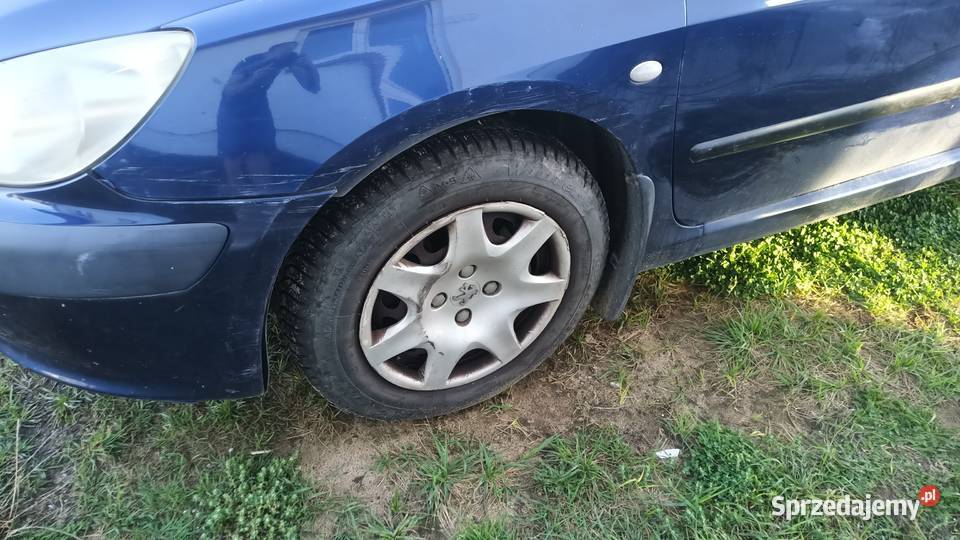 Peugeot 307 lekko uszkodzony blacharsko 1600cm3 307