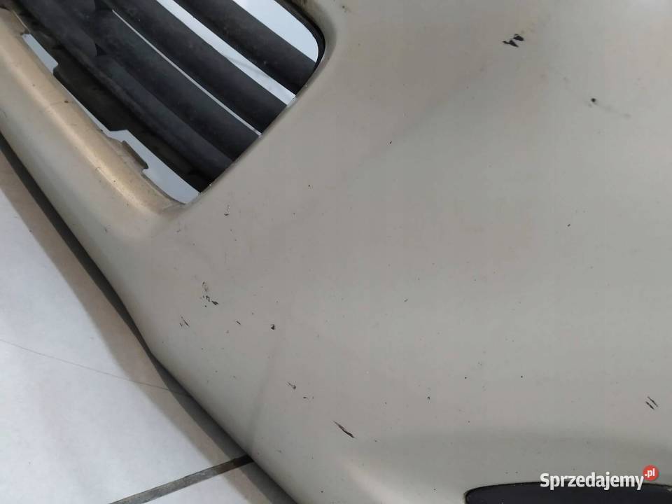 ZDERZAK PRZÓD LIFT 5A7 Toyota Yaris II 20052011 osobowe Zderzaki
