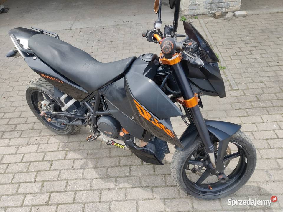 KTM Duke 690 LC4 2010r naked swap 390 akrapovic