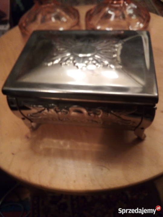 Wyprzedaż różności Warszawa