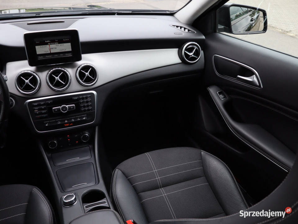 Mercedes GLA GLA 200 śląskie Katowice