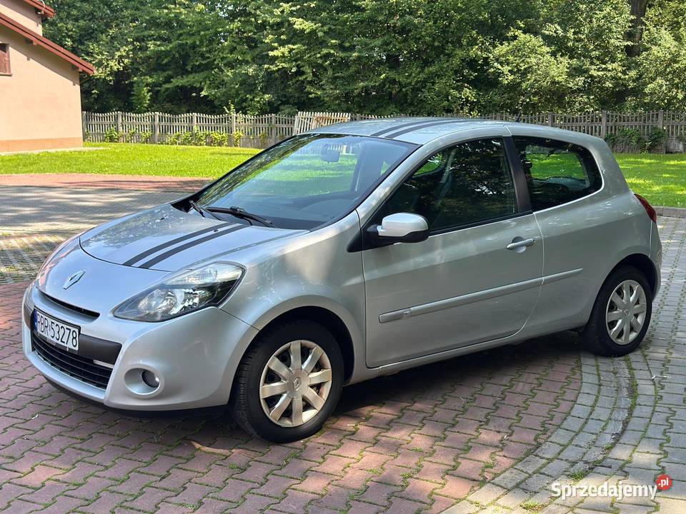 RENAULT CLIO III LIFT 12 BENZYNA 2011 podkarpackie Haczów sprzedam
