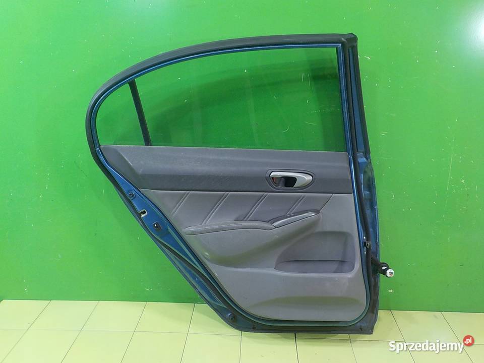 HONDA CIVIC VIII 14 DSI AUT 07r SEDAN 4D drzwi