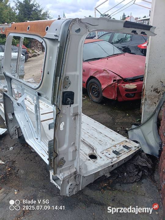 opel vivaro lift poszycie lewego blotnika tyl dostawcze Nowe Miasteczko