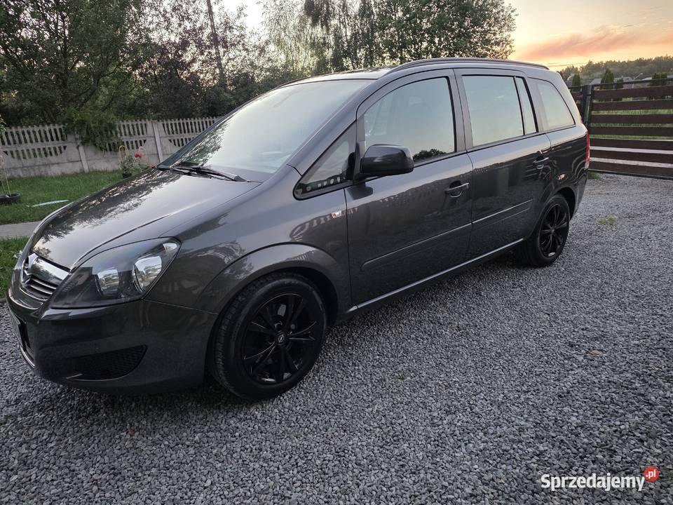 Zafira B sprzedam zamienię na większe Rok produkcji 2012 Szydłowiec