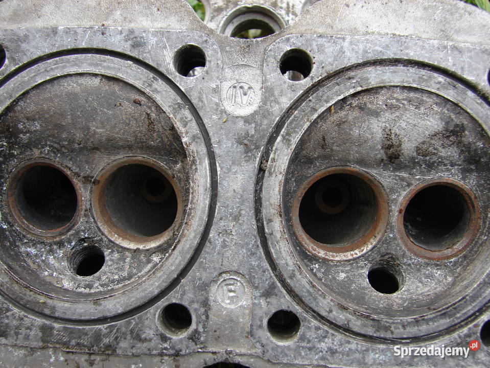 Głowica Fiat 126p 600 osobowe Silniki i osprzęt Części samochodowe Starogard Gdański