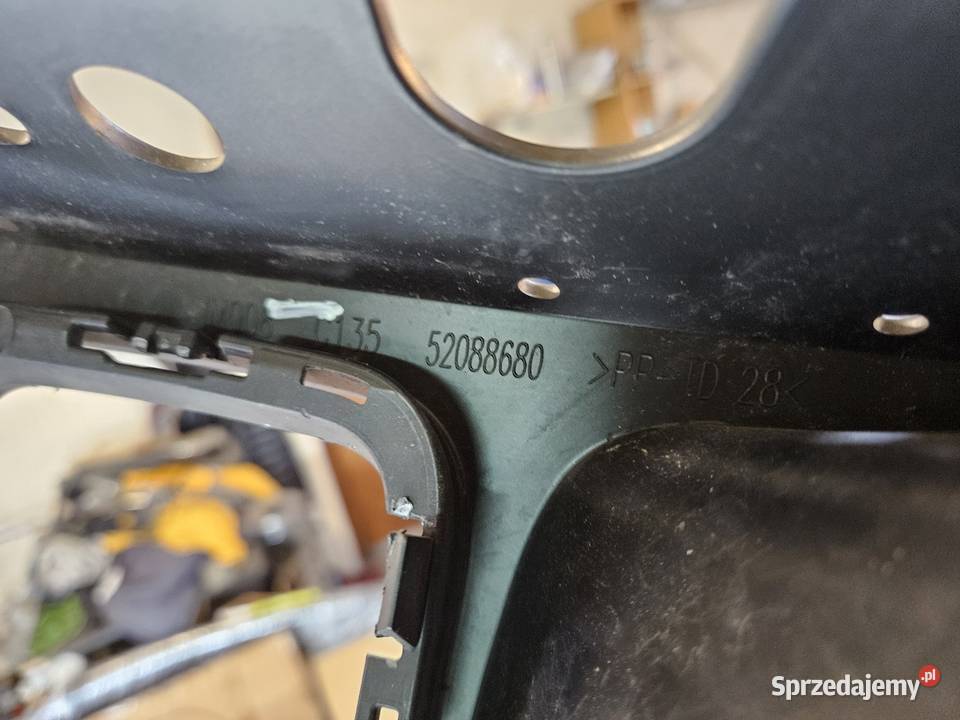 JEEP RENEGADE LIFT GRILL ATRAPA ZDERZAKA PRZÓD osobowe Międzychód