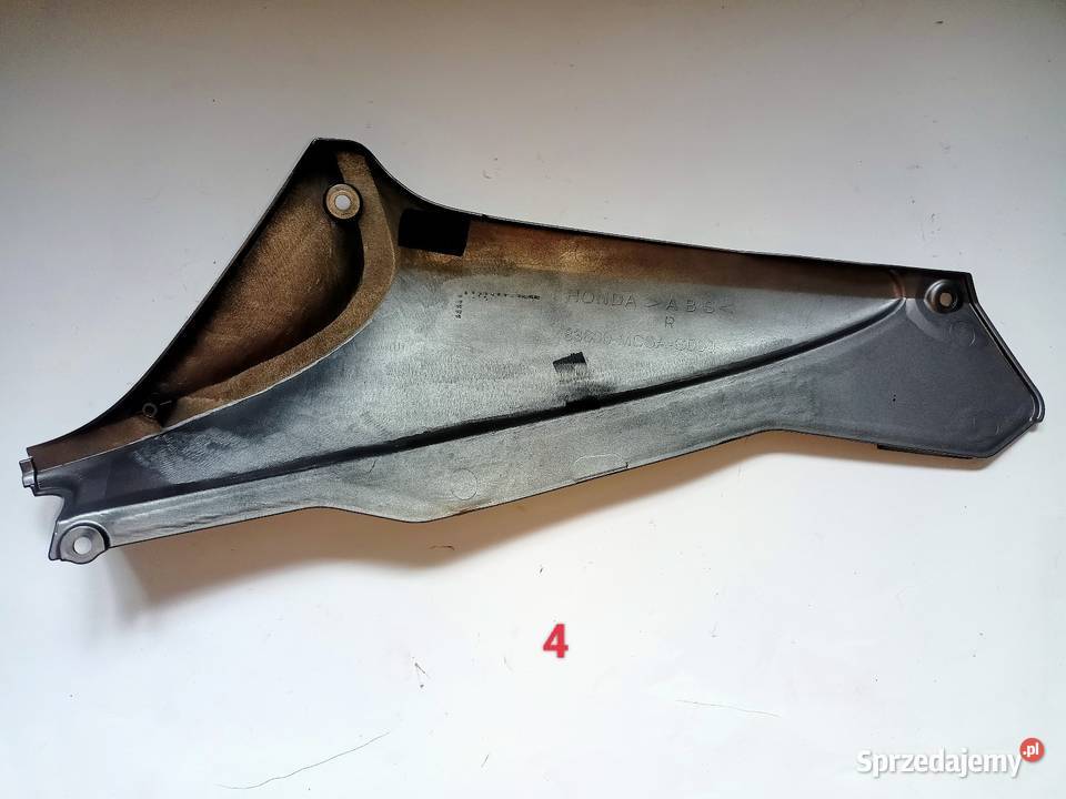 Owiewka boczek osłona prawa Honda ST 1300 Pan Szyby i owiewki Turek