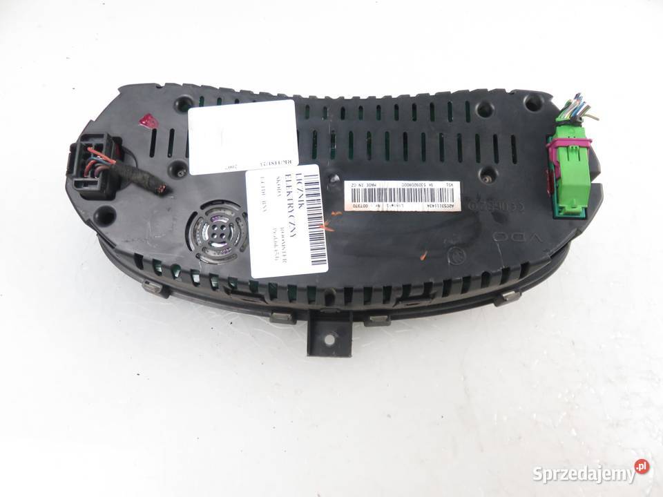 LICZNIK SKODA ROOMSTER Praktik 14 TDI 5J0920800C