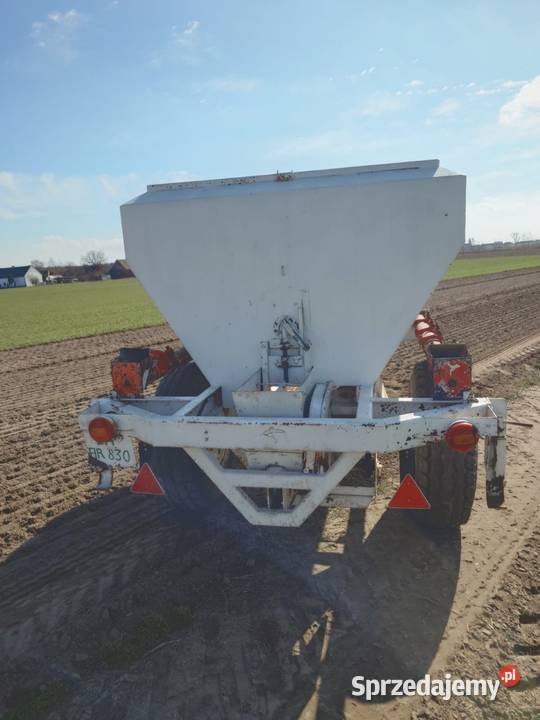 Rozsiewacz Wapna nie Amazone opolskie Korfantów