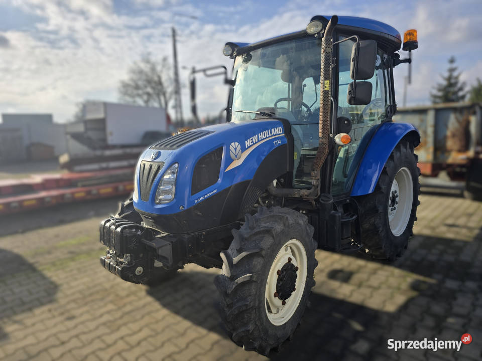 Ciągnik HOLLAND T4 4x4 65 580 mth 2017 r Napęd 4x4