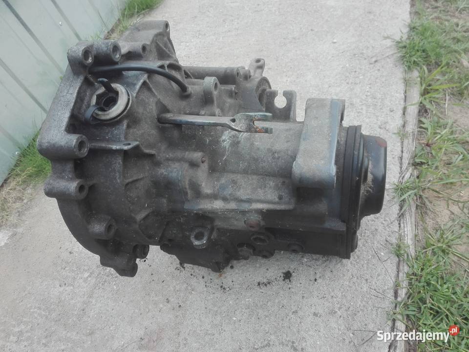 Skrzynia biegów volkswagen polo 14 16V 2000 osobowe Ryki