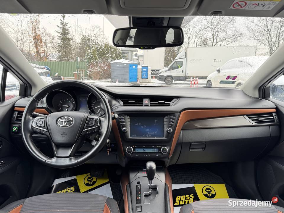 Toyota Avensis 2017 Warszawa