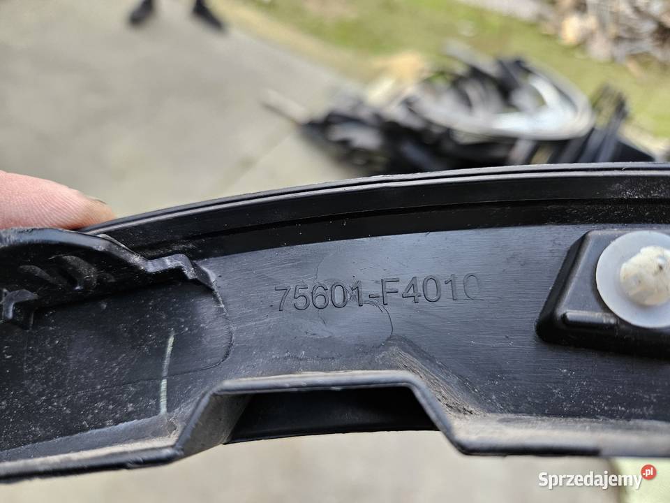 TOYOTA CHR LISTWA BŁOTNIKA PRAWY PRZÓD PRAWA wielkopolskie Międzychód