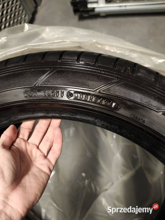 opony Dunlop 23545R18 letnie nowe roczne 235 Łódź sprzedam