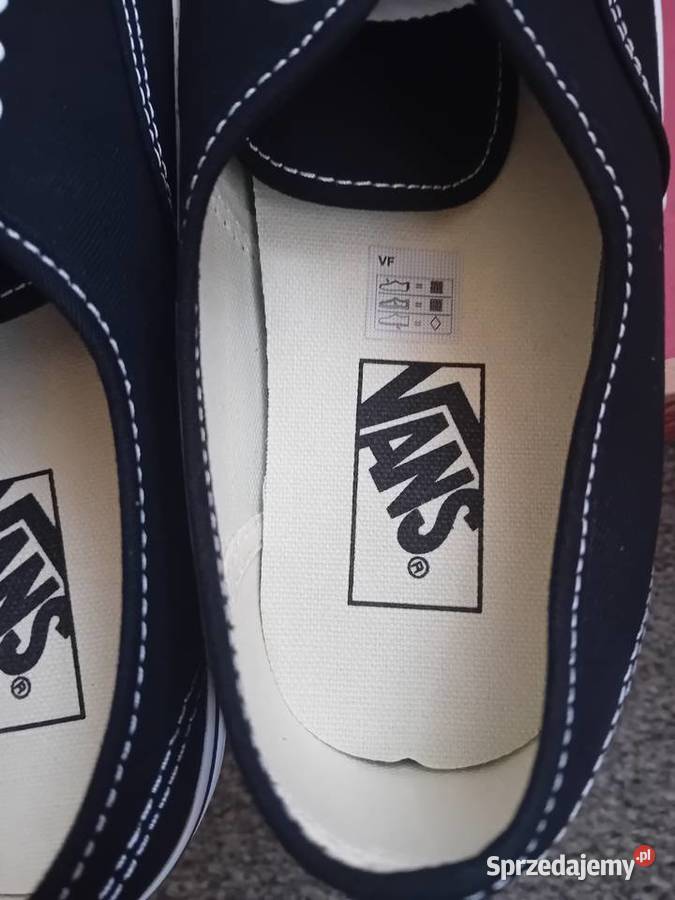 Nowe oryginalne czarne trampki VANS Authentic Malbork