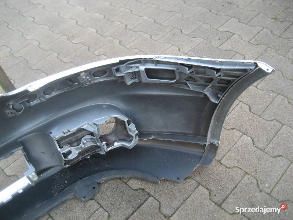 vw golf v 5 0309r zderzak przedni spoiler srebny Zderzaki