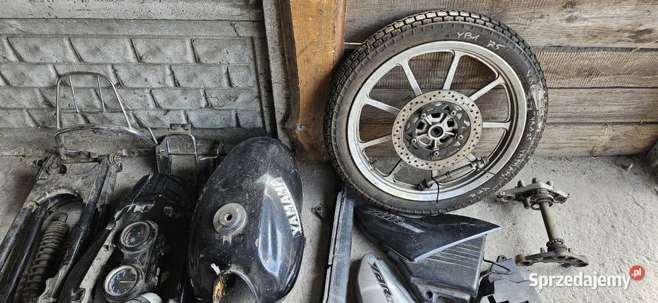 Yamah ybr 125 pozostałości części Pozostałe Wieluń