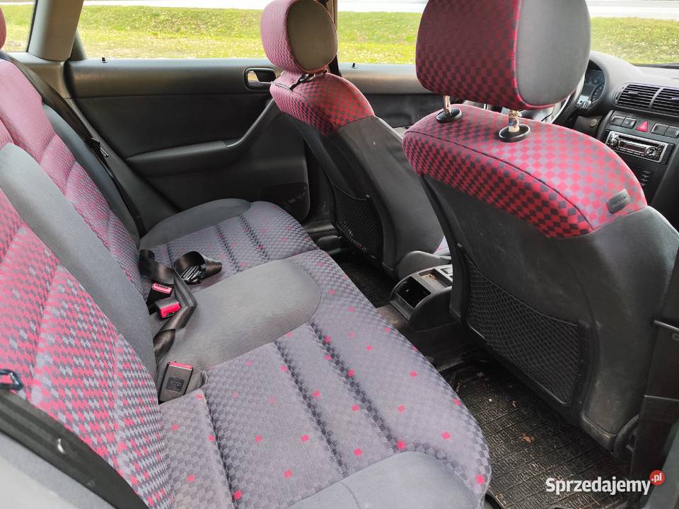 Audi A 3 16 benzyna 5 drzwi 180000 Rok produkcji 2000 Zakliczyn sprzedam