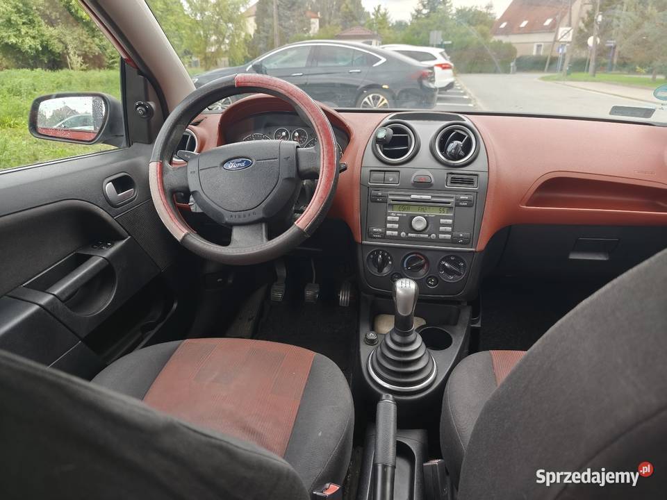 Ford Fiesta 14 80 2007r Wrocław
