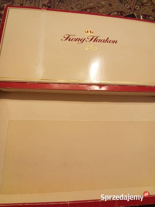 Kong Haakon pudełko czekoladach norweskich