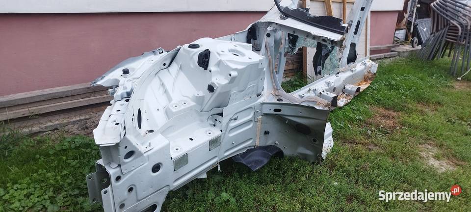 Ćwiartka podłużnica prawa Volvo V60 II Zestawy części blacharskich