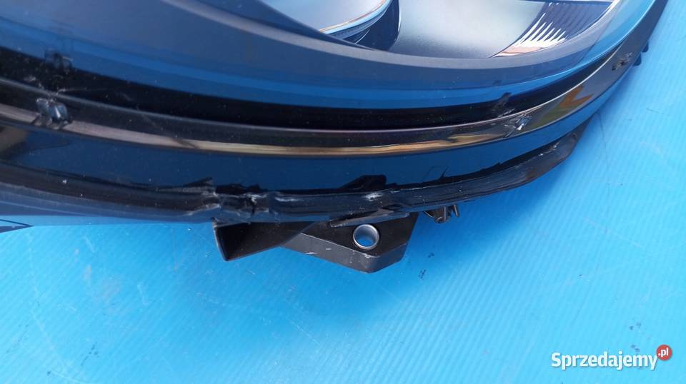 95B941010AP LAMPA PRAWY PRZÓD EU PORSCHE MACAN Nowy Tomyśl