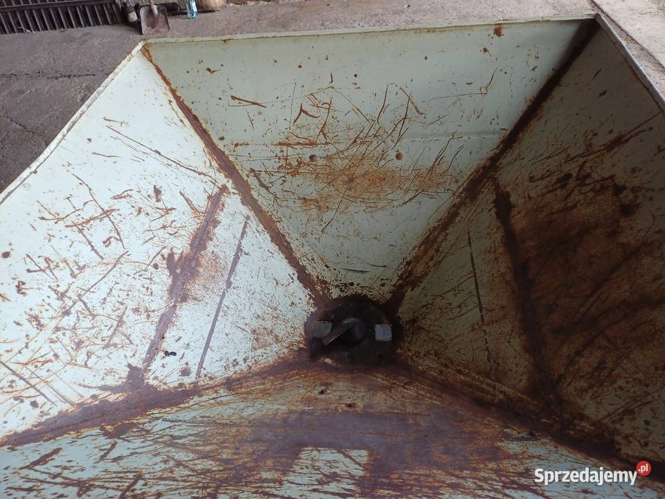 Rozsiewacz nawozu Rauch ZSB 600 Nawozy i ŚOR Koło