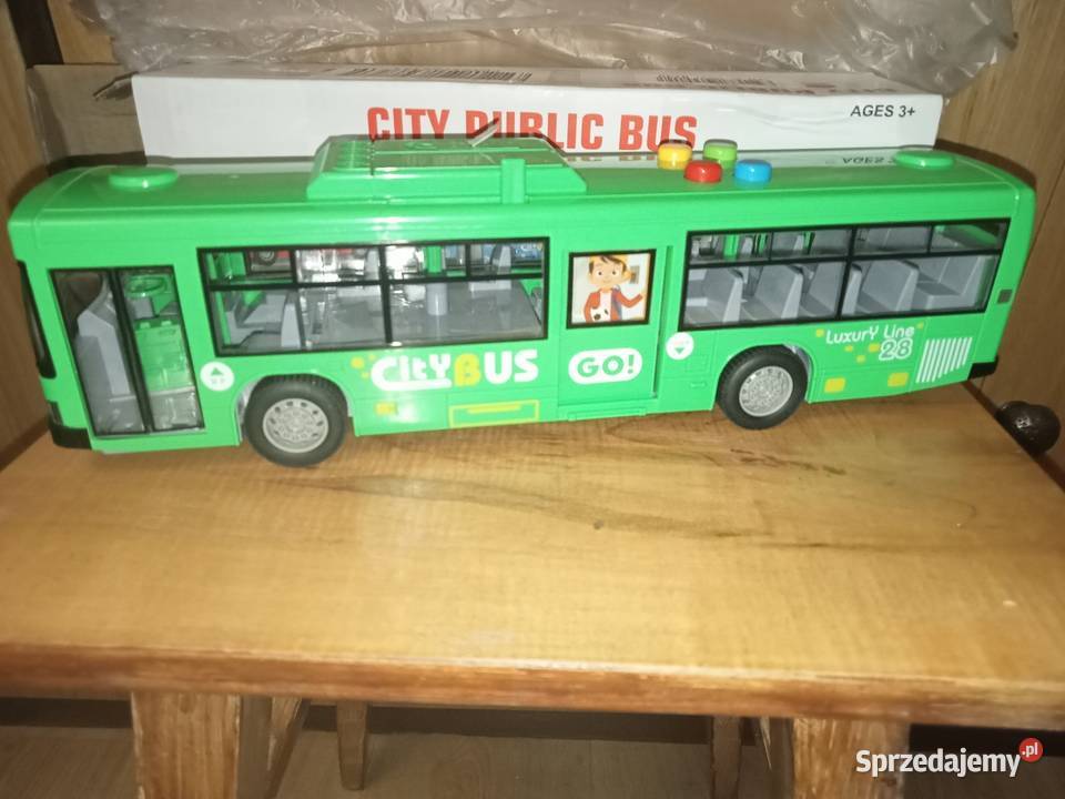 zabawka model autobusu miejskiego Nowy Tomyśl