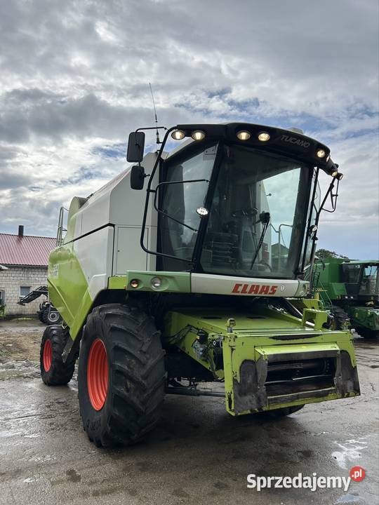 Claas tucano 320