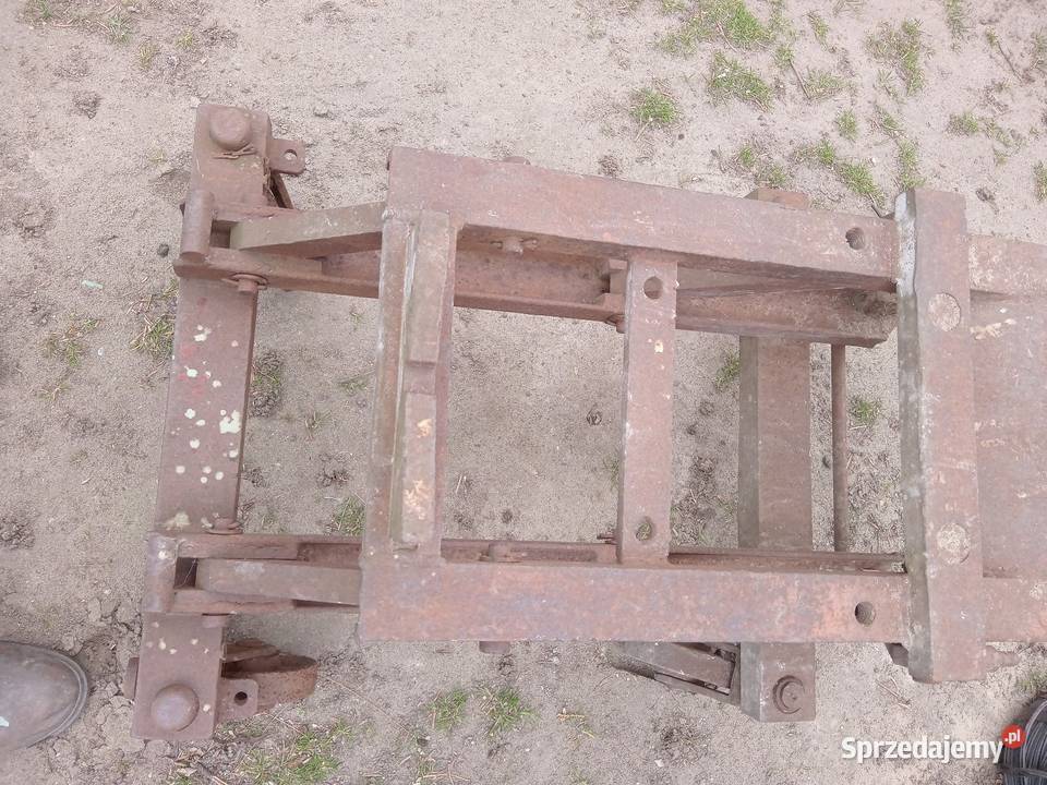 Wózek do rozpoławiania ciągnika Osprzęt roboczy Łańcut