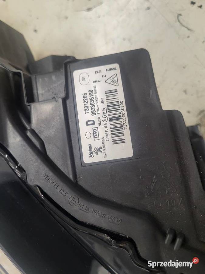 Peugeot 208 II Lampa Przednia Prawa Led Lampy przednie Tychy