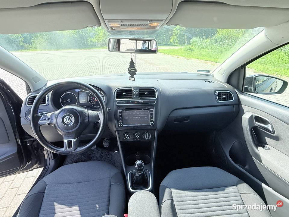 Samochód Volkswagen Polo 2014r nieuszkodzony Adamów