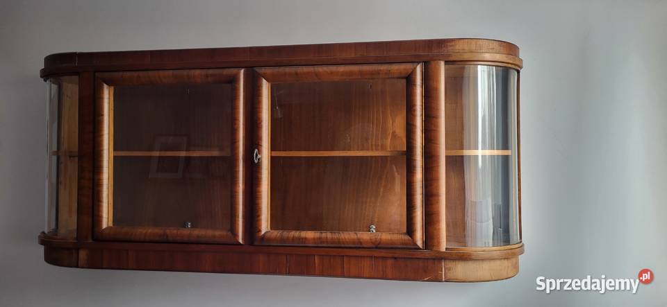 Witrynka z ubiegłego stulecia Meble Gdańsk