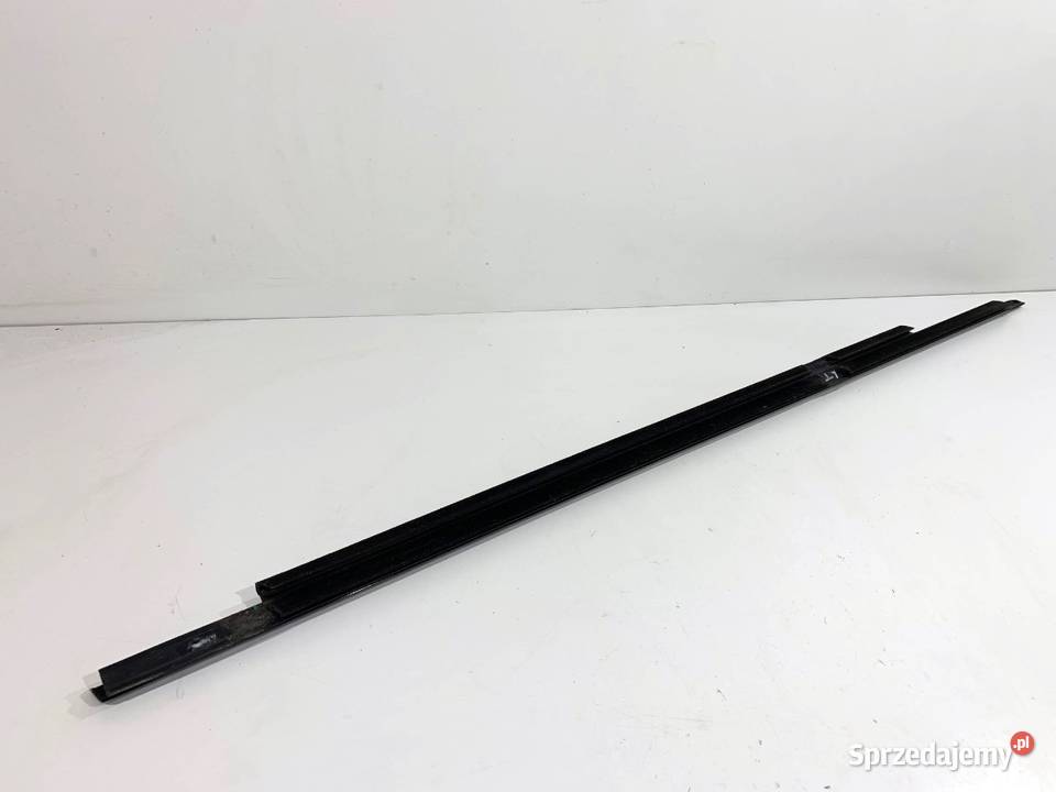 LISTWA ZGARNIAJĄCA TYŁ LEWY BMW G30