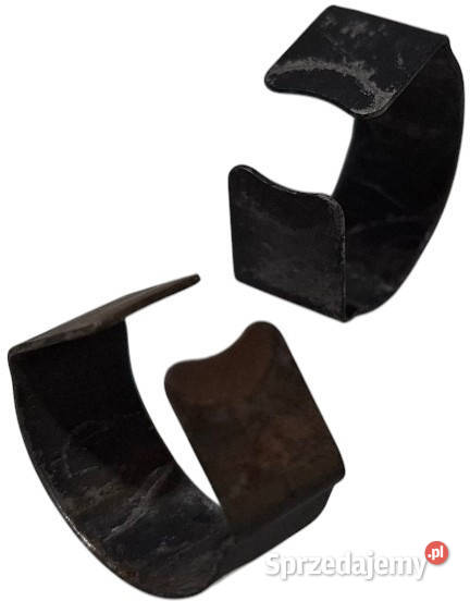 Blaszki siłownika klapy bagażnika 15x18x8mm 2