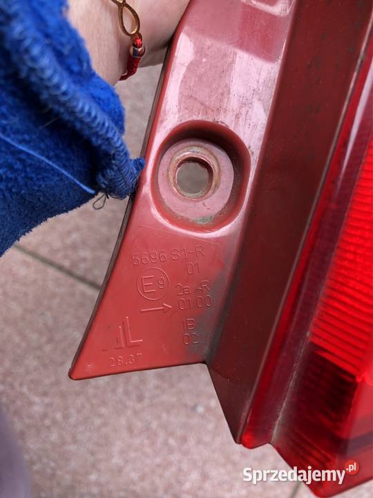 SUZUKI SWIFT MK6 LIFT LAMPA PRAWA TYŁ 5696S1R Kozy