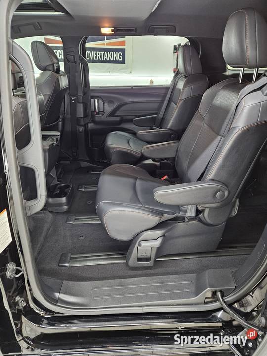 Toyota Sienna Toyota Sienna XSE BLACK 20 Mielec