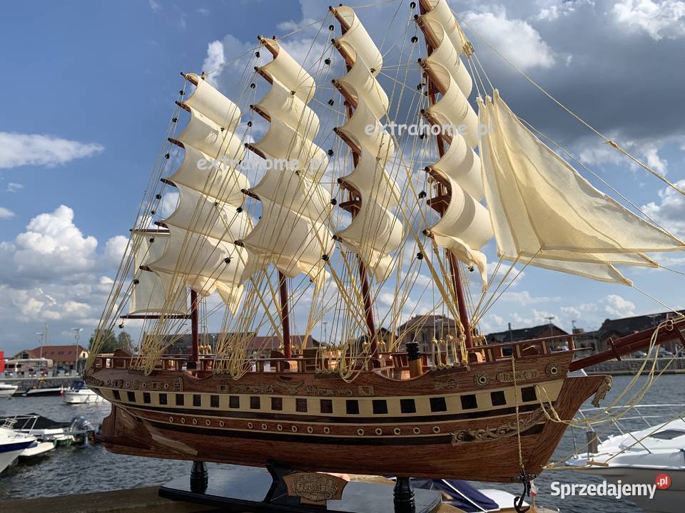 Drewniana Replika statku żaglowca France II Warszawa
