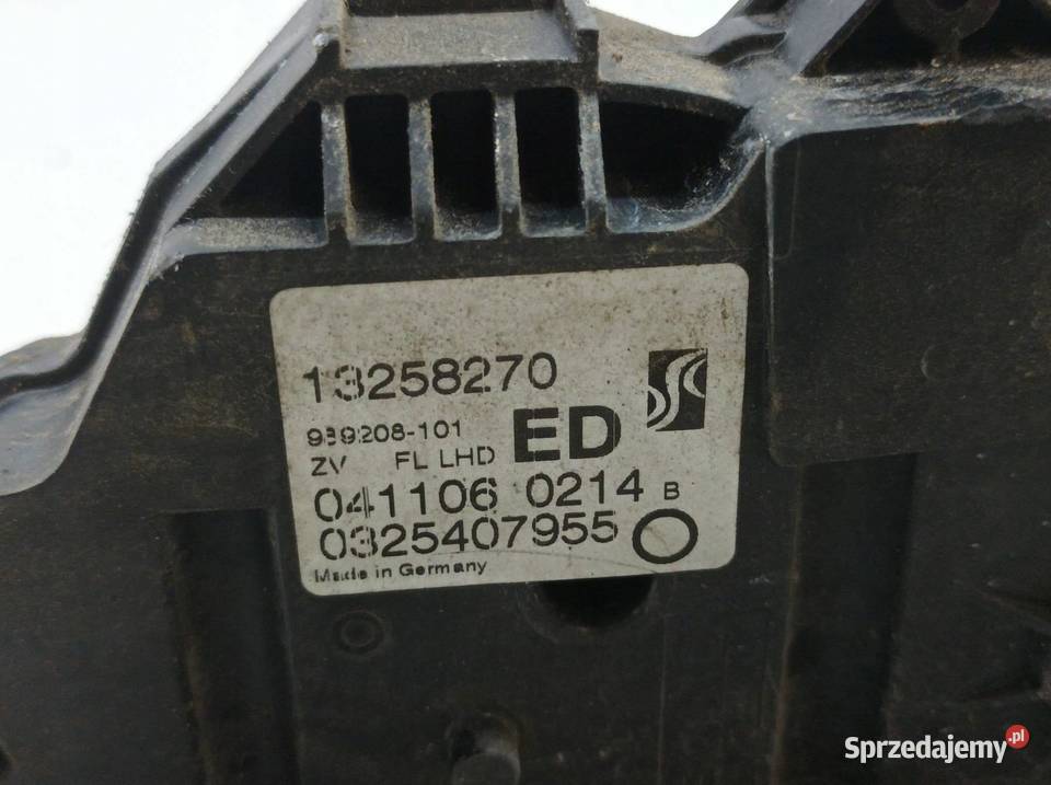 ZAMEK DRZWI LEWY PRZÓD 3D 13258270 Opel Corsa IV sprzedam