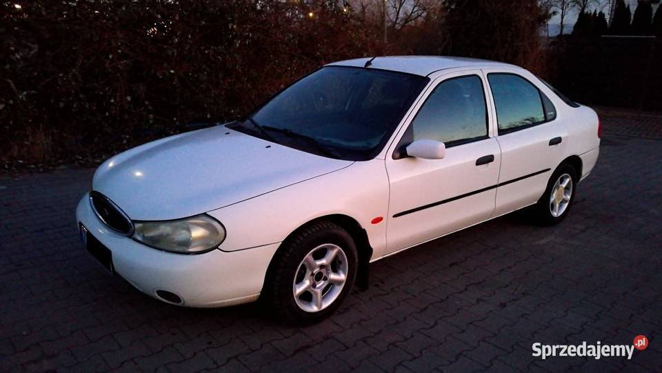 Ford Mondeo 18 benzyna I własciciel Polski Salon Szczecin