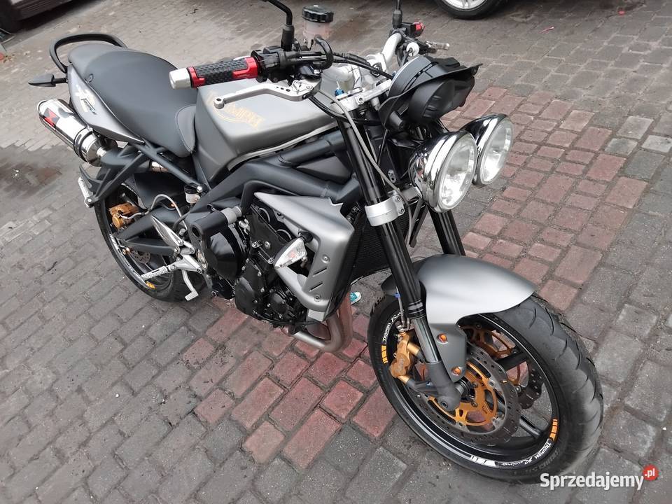 Triumph 675 Rka street triple bezwypadkowy baza