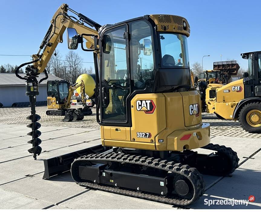 FABRYCZNIE NOWA MINIKOPARKA CATERPILLAR 3027 CR wielkopolskie Tuliszków