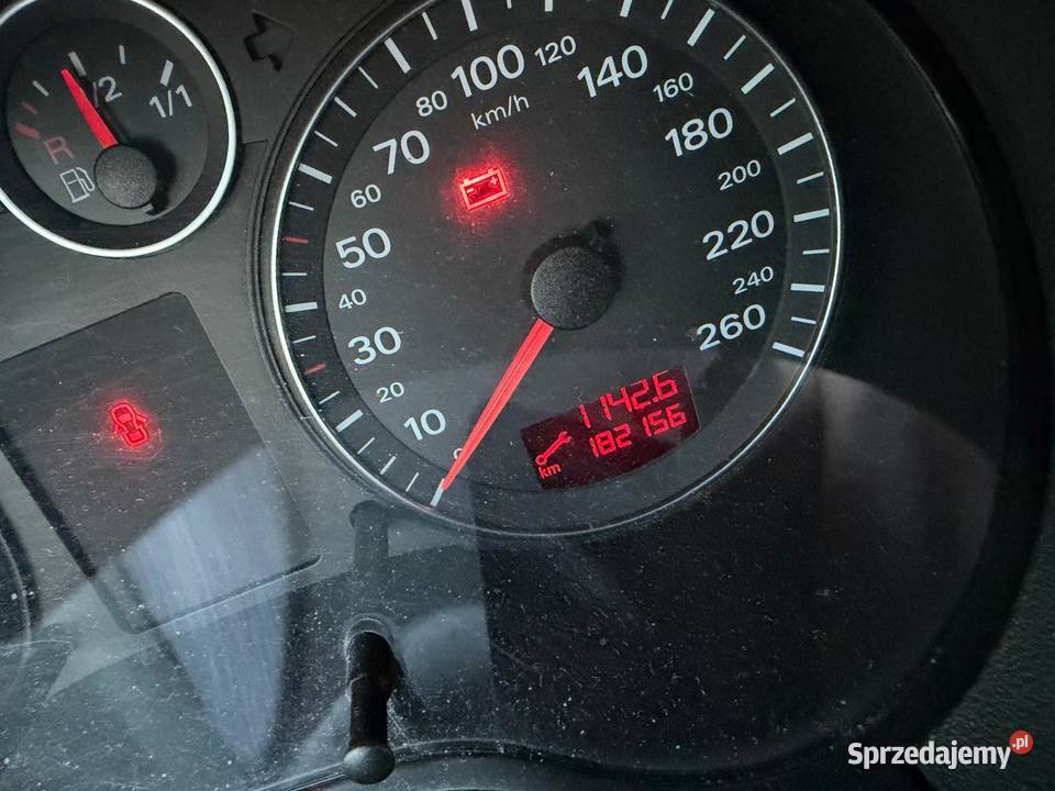 Audi A3 16 benzyna180 klima alusy super stan z