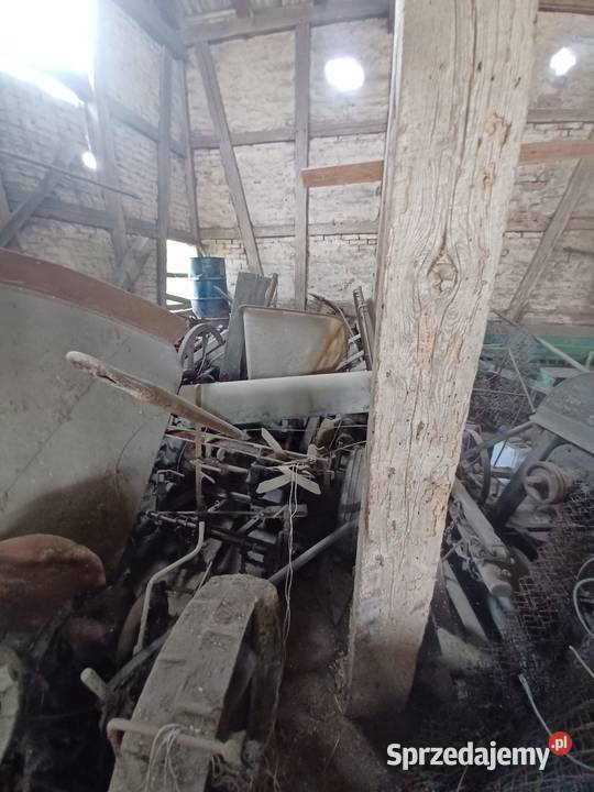 Sprzedam stare maszyny konne Bzowo