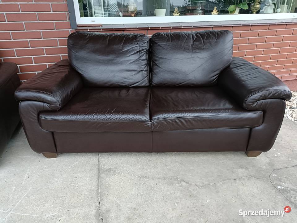 Sprzedam dwie sofy plus pufa ze skóry