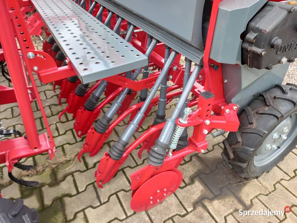 Siewnik zbożowy Poznaniak 47025 Unia Famarol Gózd