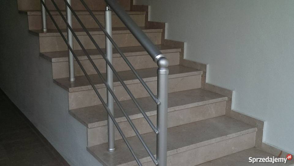 Schody granitowe wewnętrzne i zewnętrzne Września