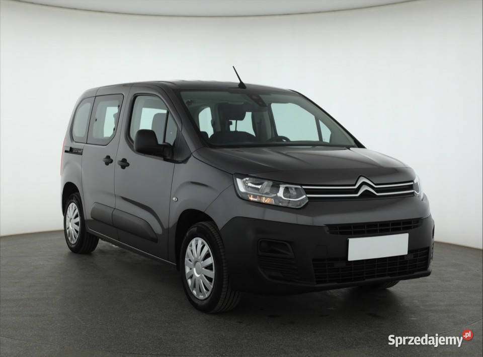 Citroen Berlingo 12 PureTech pierwszy właściciel Piaseczno
